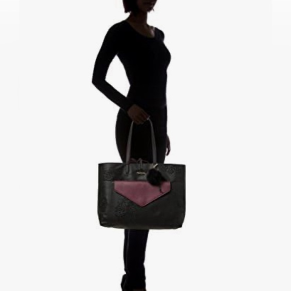 Desigual Women’s Large Reversible Tote Bag with an Inner Bag and a Charm - Picture 15 of 16